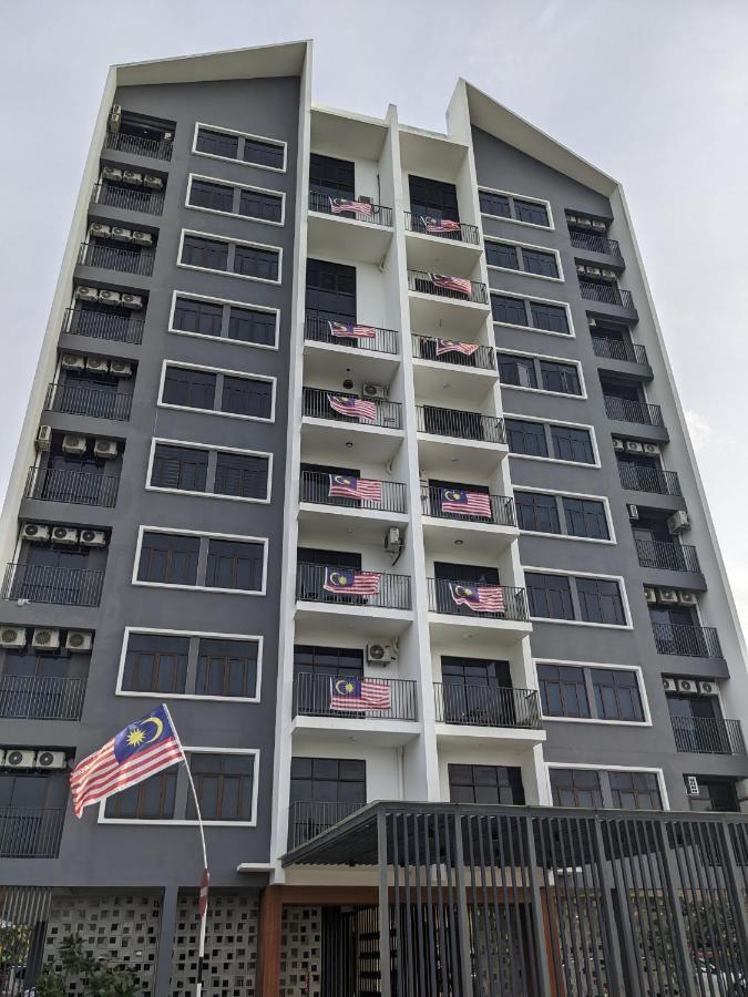 Alor Setar Imperio By Im Staycation 3Bedroom & Rooftop Pool Exterior photo